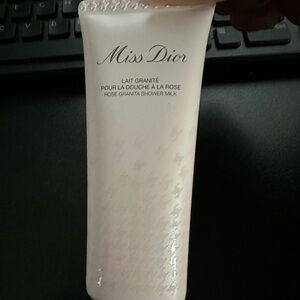 Dior rose shower milk NEW SEALED, beautiful rose scented shower milk